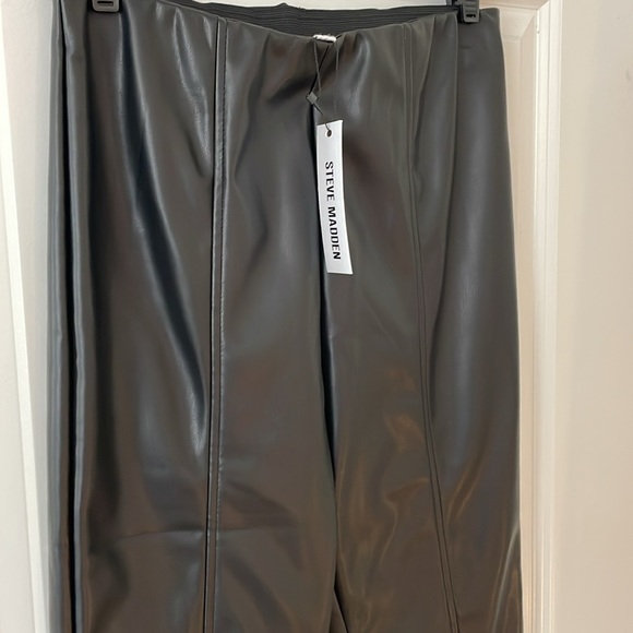 Spring Sale! NWT! Steve Madden medium faux leather pants - Picture 2 of 9